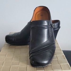 Earth Spirit Classics Elaine Women's Black Leather Mule Size 7